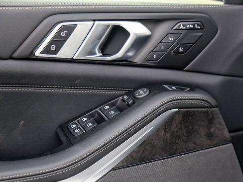 New 2026 BMW X7 xDrive40i image 19