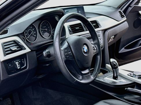 Used 2016 BMW 320i xDrive Sedan AWD/4WD image 12