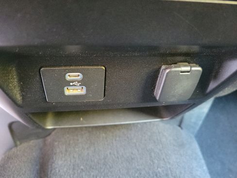 Used 2020 Ford F350 XLT image 25