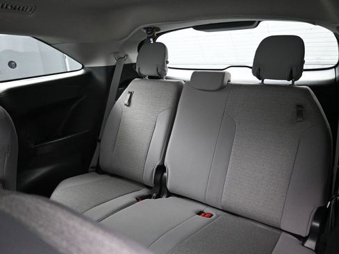 Certified 2025 Toyota Sienna LE w/ LE Plus Package image 30