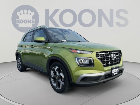 Used 2022 Hyundai Venue SEL FWD image 18