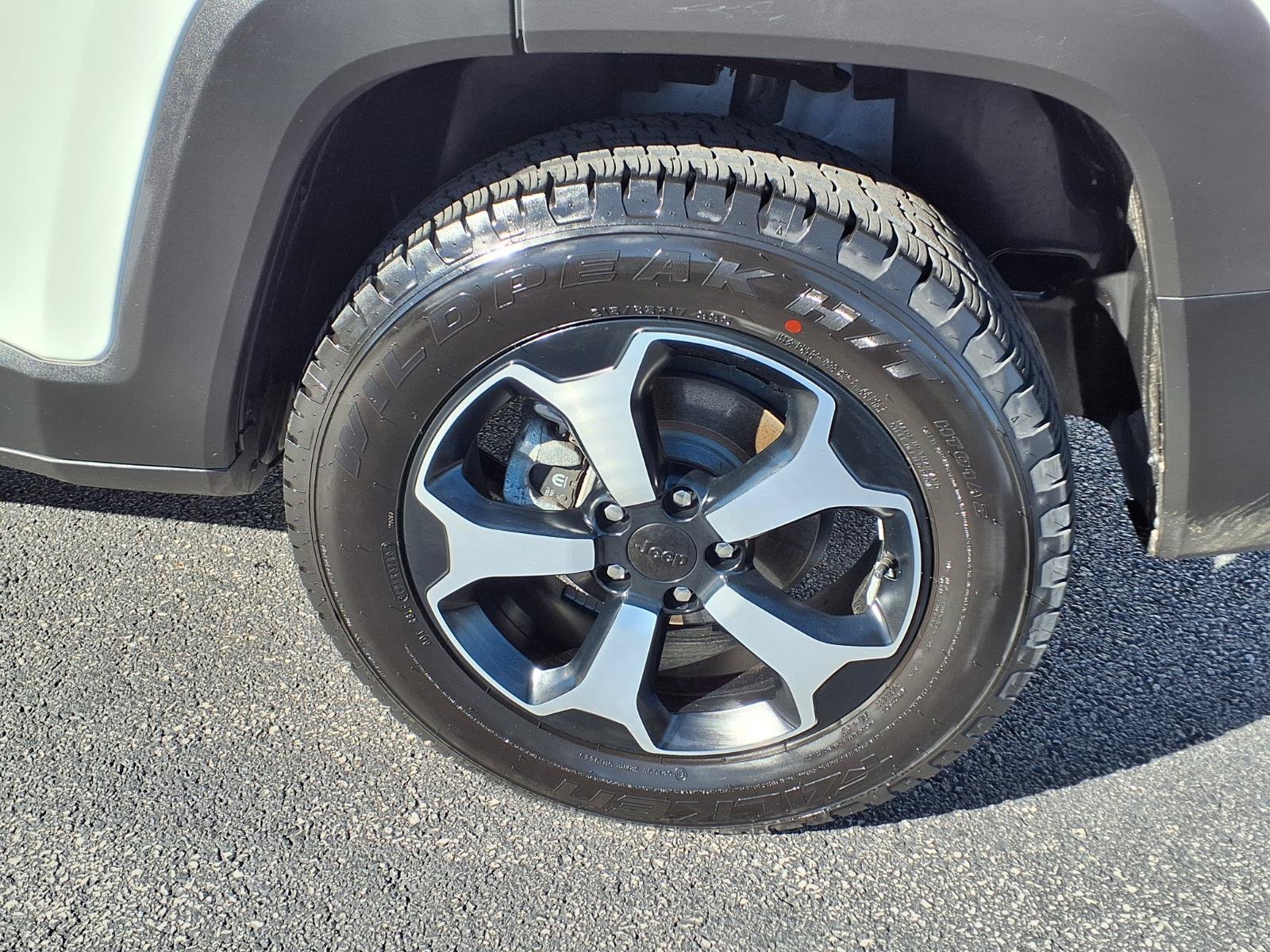 Used 2021 Jeep Renegade Trailhawk AWD/4WD image 9