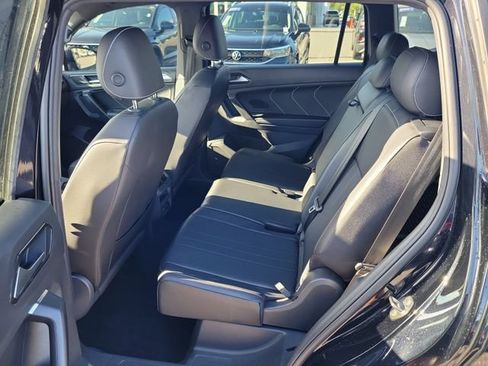 Certified 2023 Volkswagen Tiguan SE R-Line FWD image 10