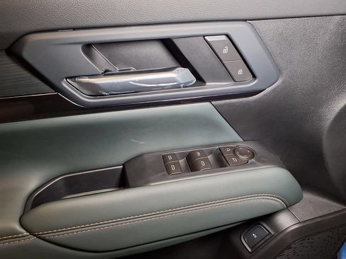 New 2026 GMC Terrain AT4 w/ Technology Package II AWD/4WD image 16