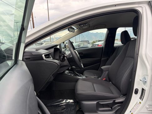 Certified 2025 Toyota Corolla LE FWD image 11