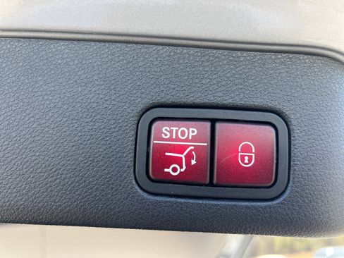 Used 2016 Mercedes-Benz GLE 350 image 32