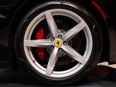 Certified 2020 Ferrari GTC4Lusso T image 14