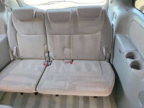 Used 2010 Toyota Sienna LE FWD image 30