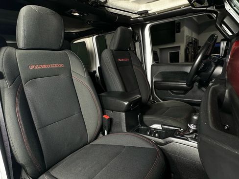 Used 2018 Jeep Wrangler Unlimited Rubicon w/ LED Lighting Group image 17