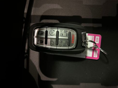 New 2026 Chrysler Voyager LX image 20