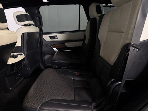 Used 2024 Toyota Sequoia Capstone AWD/4WD image 27