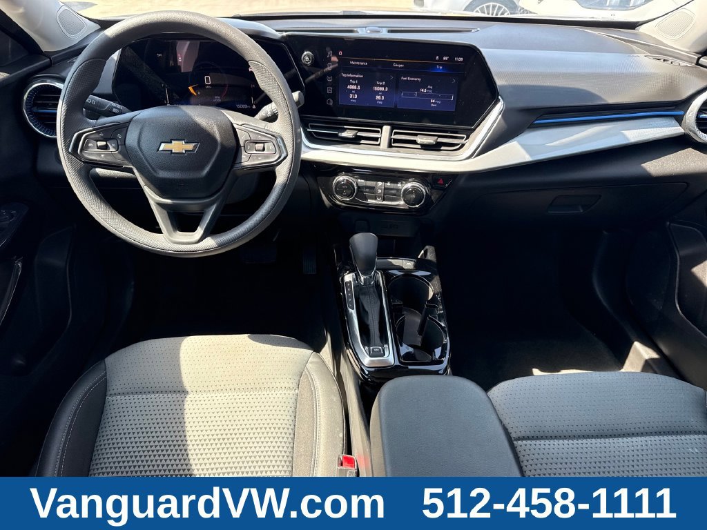 Used 2026 Chevrolet Trax LT FWD image 27