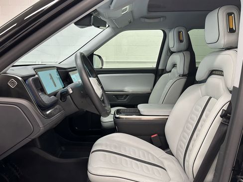 Used 2025 Rivian R1S Adventure AWD/4WD image 11