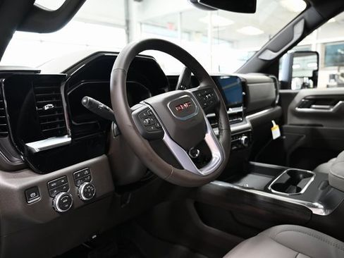 New 2026 GMC Sierra 2500 SLT w/ SLT Premium Package image 23