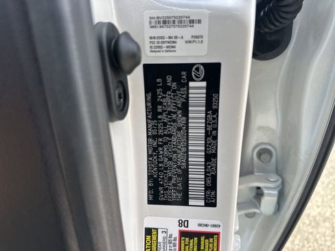 Used 2025 Lexus ES 350 w/ Premium Package image 36