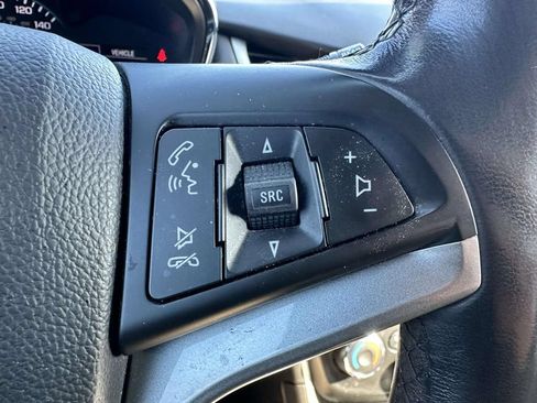 Used 2022 Chevrolet Trax LT w/ LT Convenience Package AWD/4WD image 18
