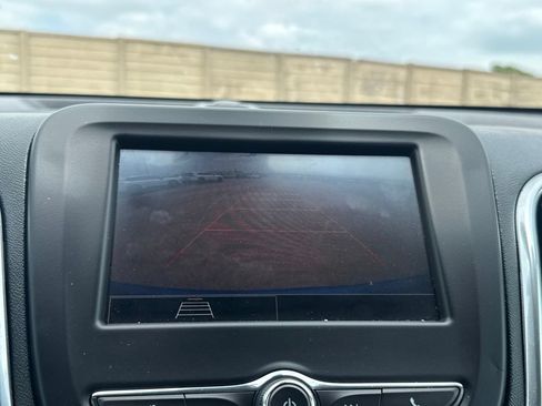 Used 2024 Chevrolet Equinox LT AWD/4WD image 43