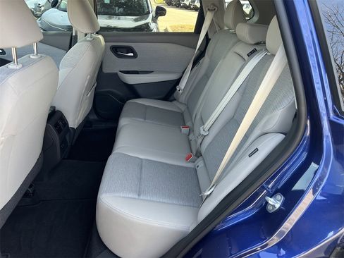 Certified 2023 Nissan Rogue SV image 23