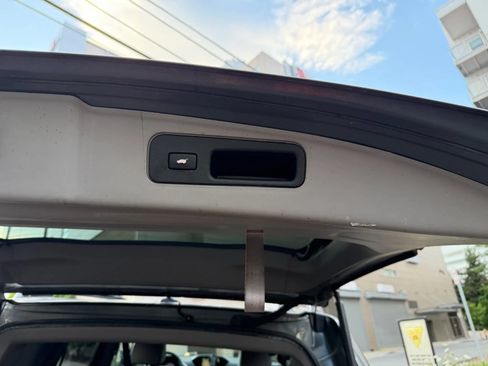Used 2011 Honda Pilot Touring image 15