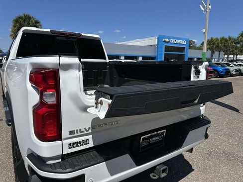 Used 2022 Chevrolet Silverado 3500 High Country w/ Technology Package AWD/4WD image 31