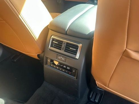 Used 2025 MAZDA CX-70 3.3 Turbo S w/ Premium Plus image 32