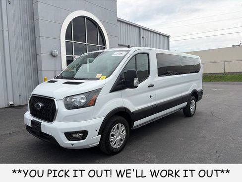 Used 2024 Ford Transit 350 XLT RWD image 3