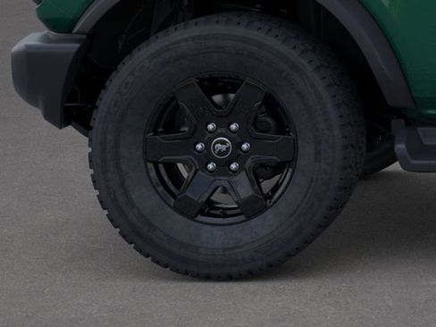 New 2025 Ford Bronco Outer Banks w/ Black Appearance Package image 21