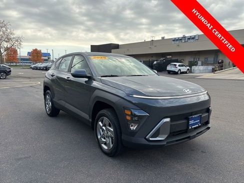 Certified 2025 Hyundai Kona SE image 1