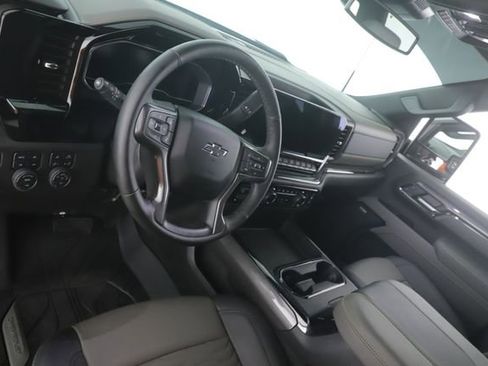 Used 2025 Chevrolet Silverado 2500 ZR2 image 19