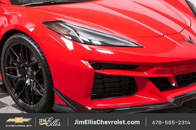 Used 2025 Chevrolet Corvette Z06 w/ Z07 Performance Package RWD image 32