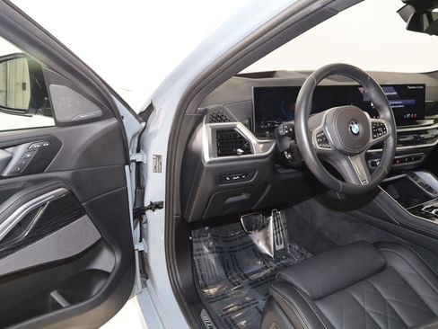 Used 2025 BMW X6 xDrive40i image 54