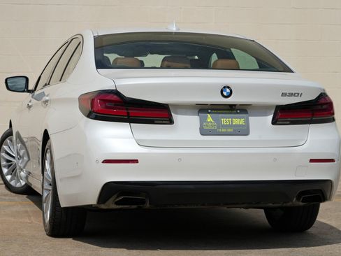 Used 2021 BMW 530i w/ Convenience Package RWD image 5