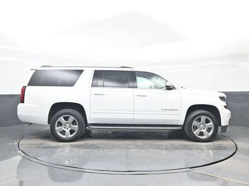 Used 2018 Chevrolet Suburban Premier RWD image 7
