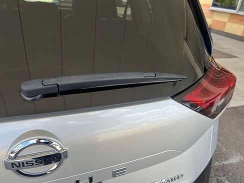 Used 2021 Nissan Rogue SV AWD/4WD image 32