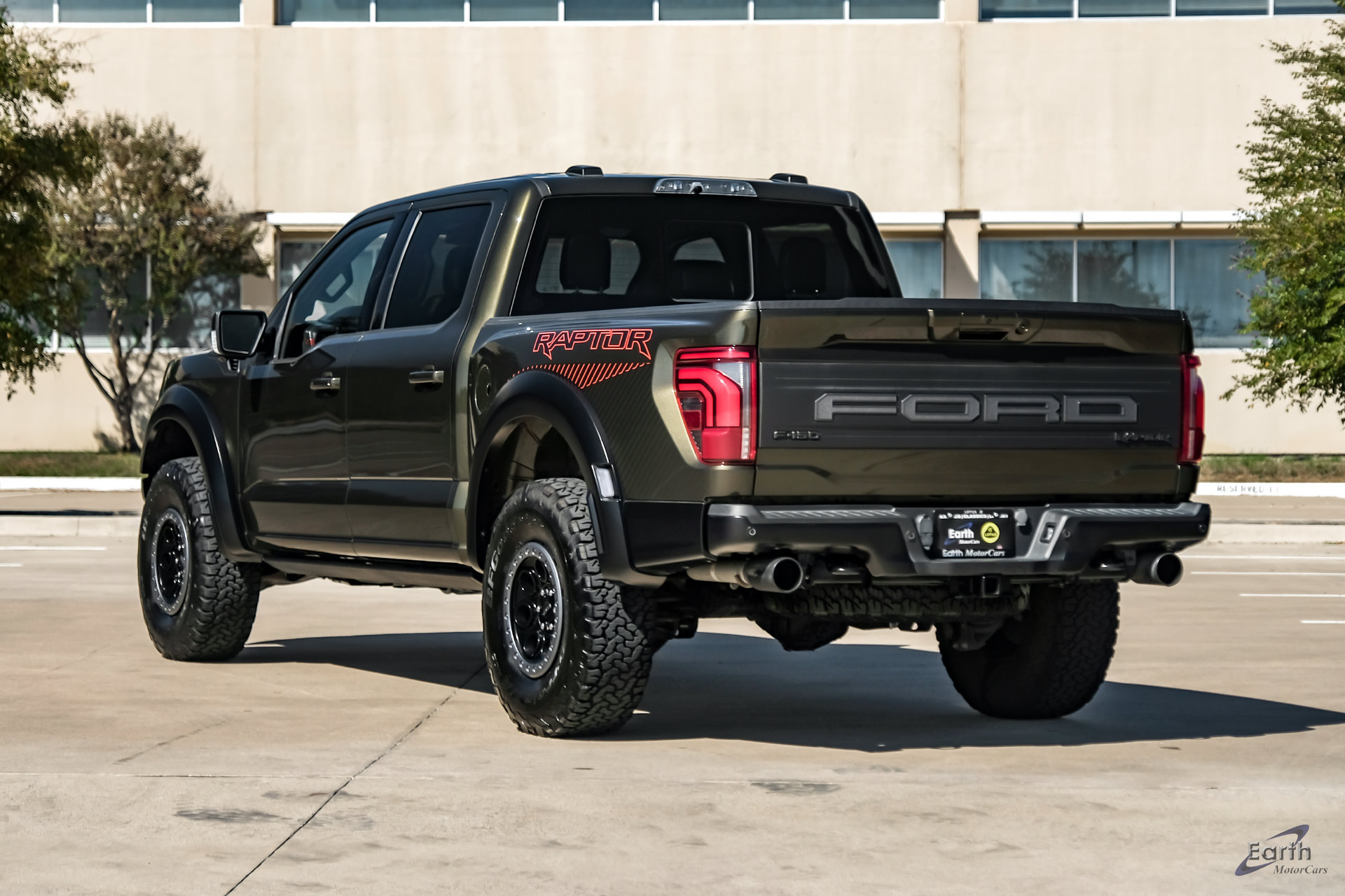Used 2025 Ford F150 Raptor AWD/4WD image 11