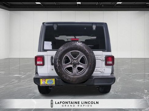 Used 2019 Jeep Wrangler Sport AWD/4WD image 4