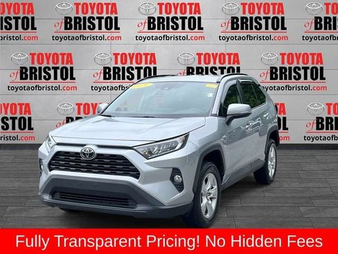 Used 2021 Toyota RAV4 XLE AWD/4WD image 8