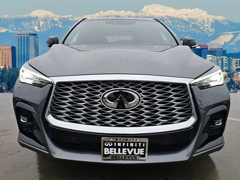 Certified 2023 INFINITI QX55 Essential image 2