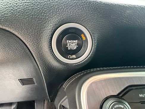 Used 2018 Dodge Challenger R/T w/ Driver Convenience Group RWD image 20