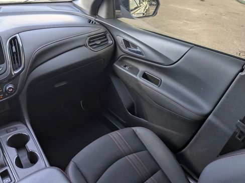 Used 2023 Chevrolet Equinox RS FWD image 20