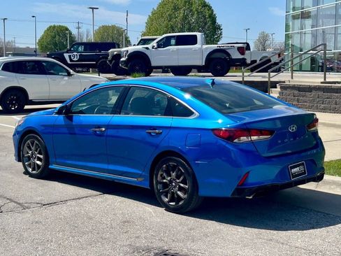 Used 2018 Hyundai Sonata Sport w/ Cargo Package FWD image 4