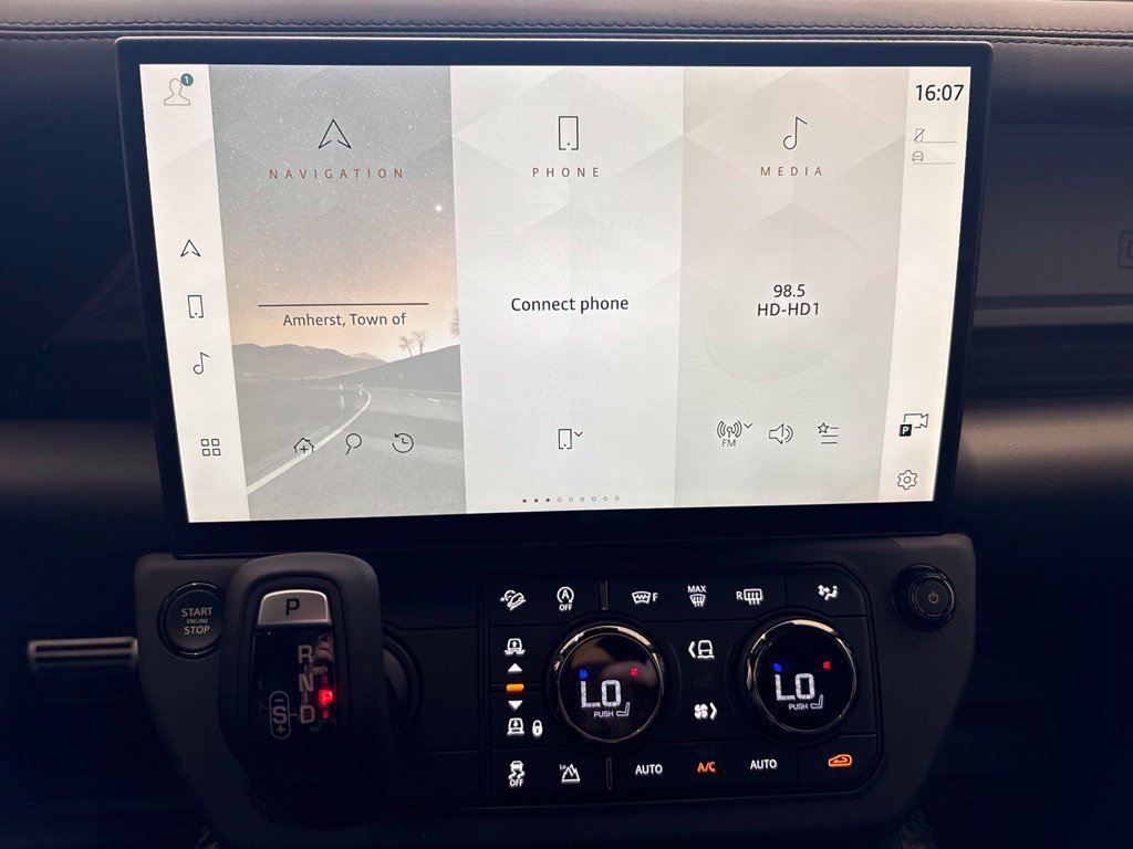 New 2026 Land Rover Defender 110 AWD/4WD image 23