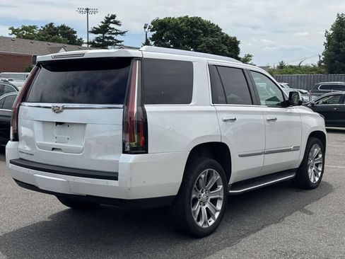 Used 2020 Cadillac Escalade Luxury AWD/4WD image 11