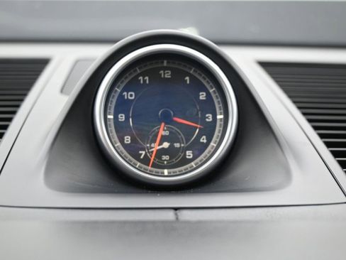 Used 2019 Porsche Macan AWD/4WD image 19
