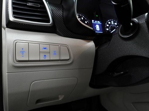 Used 2019 Hyundai Tucson SE image 21