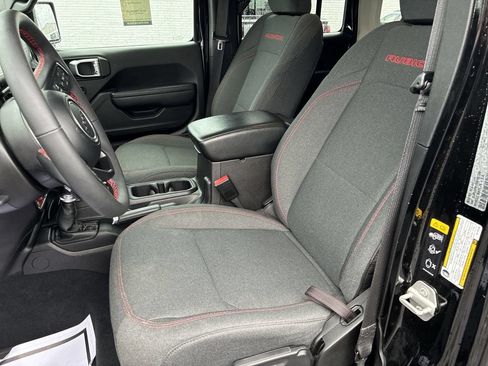 Used 2024 Jeep Wrangler Unlimited Rubicon w/ Technology Group AWD/4WD image 11