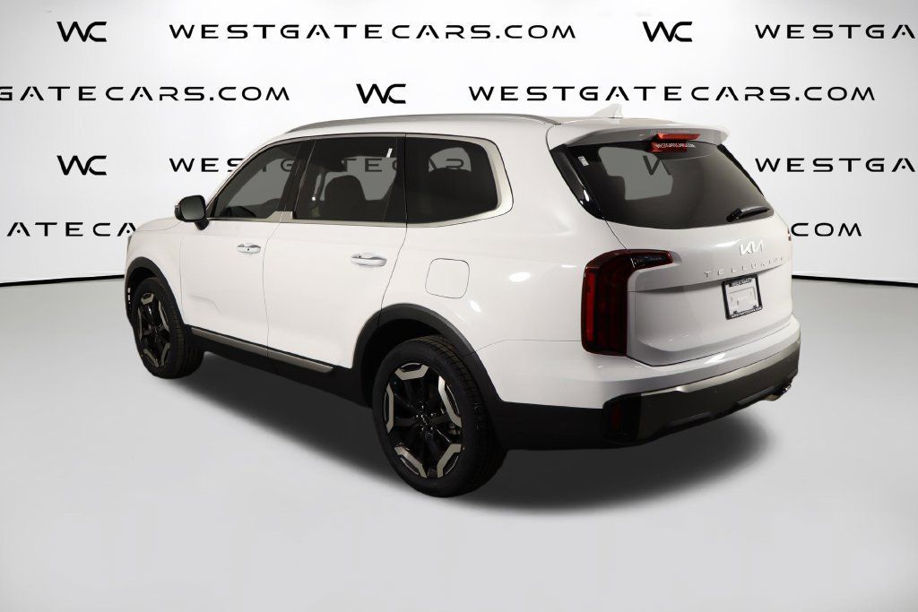 Used 2025 Kia Telluride S FWD image 48
