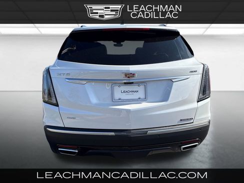New 2026 Cadillac XT5 Sportv w/ LPO, Floor Liner Package image 4