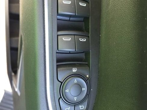 Used 2023 Chevrolet Silverado 1500 LT AWD/4WD image 46