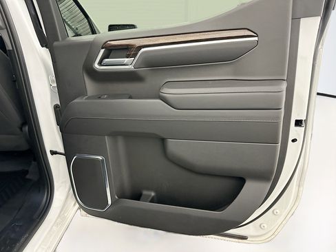 Used 2023 GMC Sierra 1500 Elevation image 31